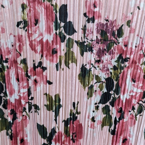 VTG Front Of Closet Top V Neck Metal Embellishmet Short Sleeve Pink Floral - Picture 5 of 7